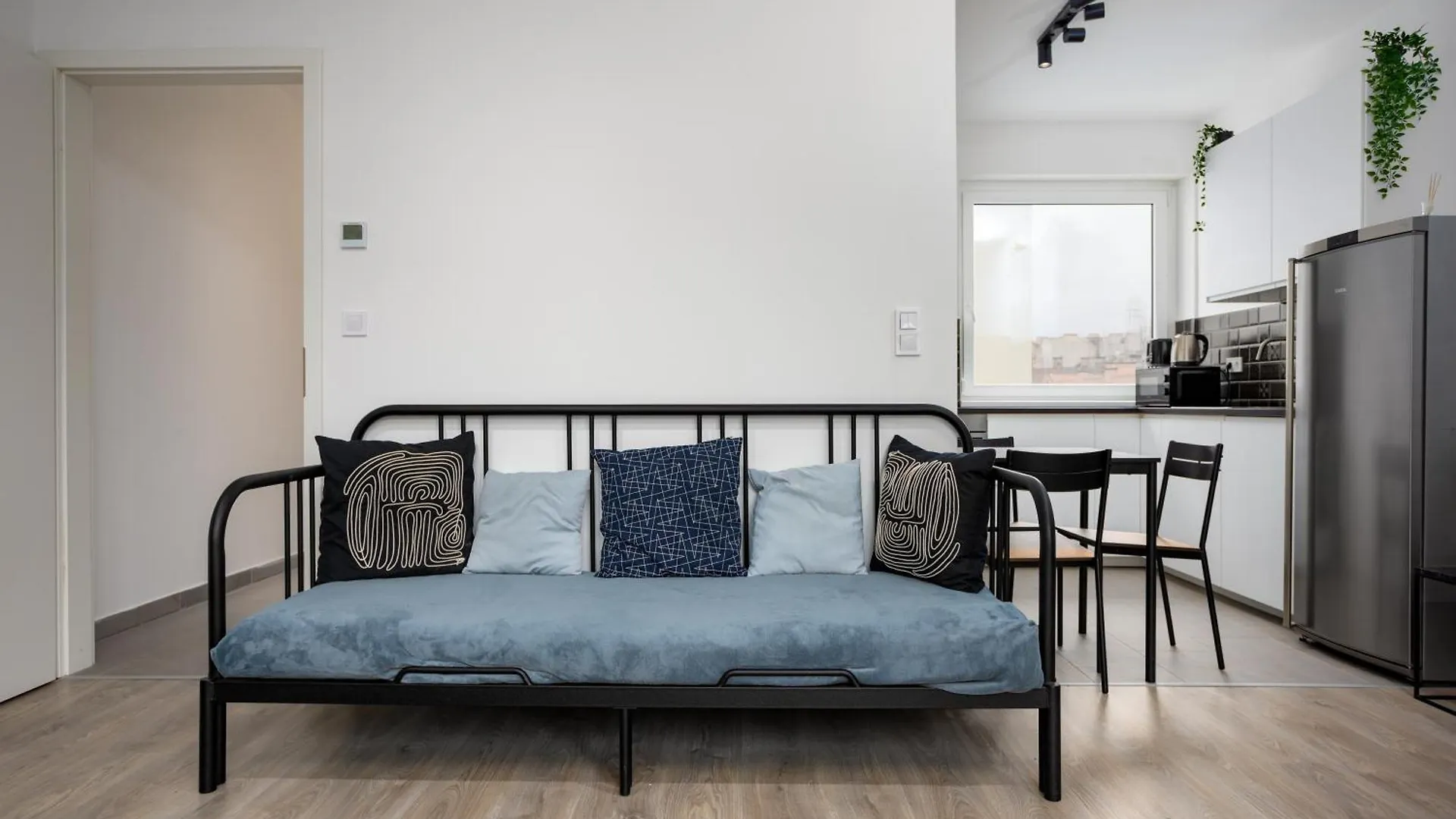 Brandnewtranquil Apartment With Free Parking Budapest 0*,  Hungría