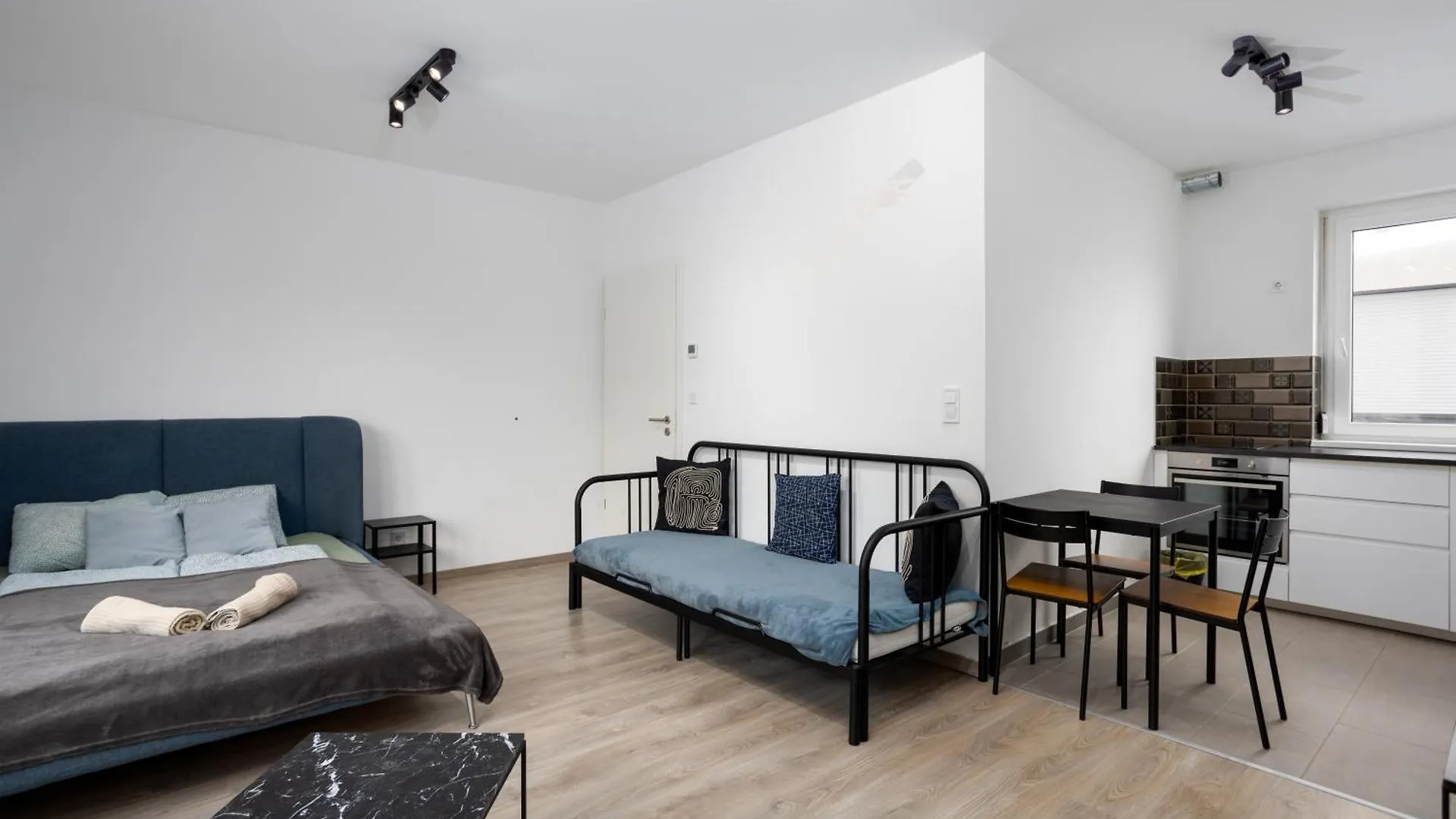 Brandnewtranquil Apartment With Free Parking Budapest